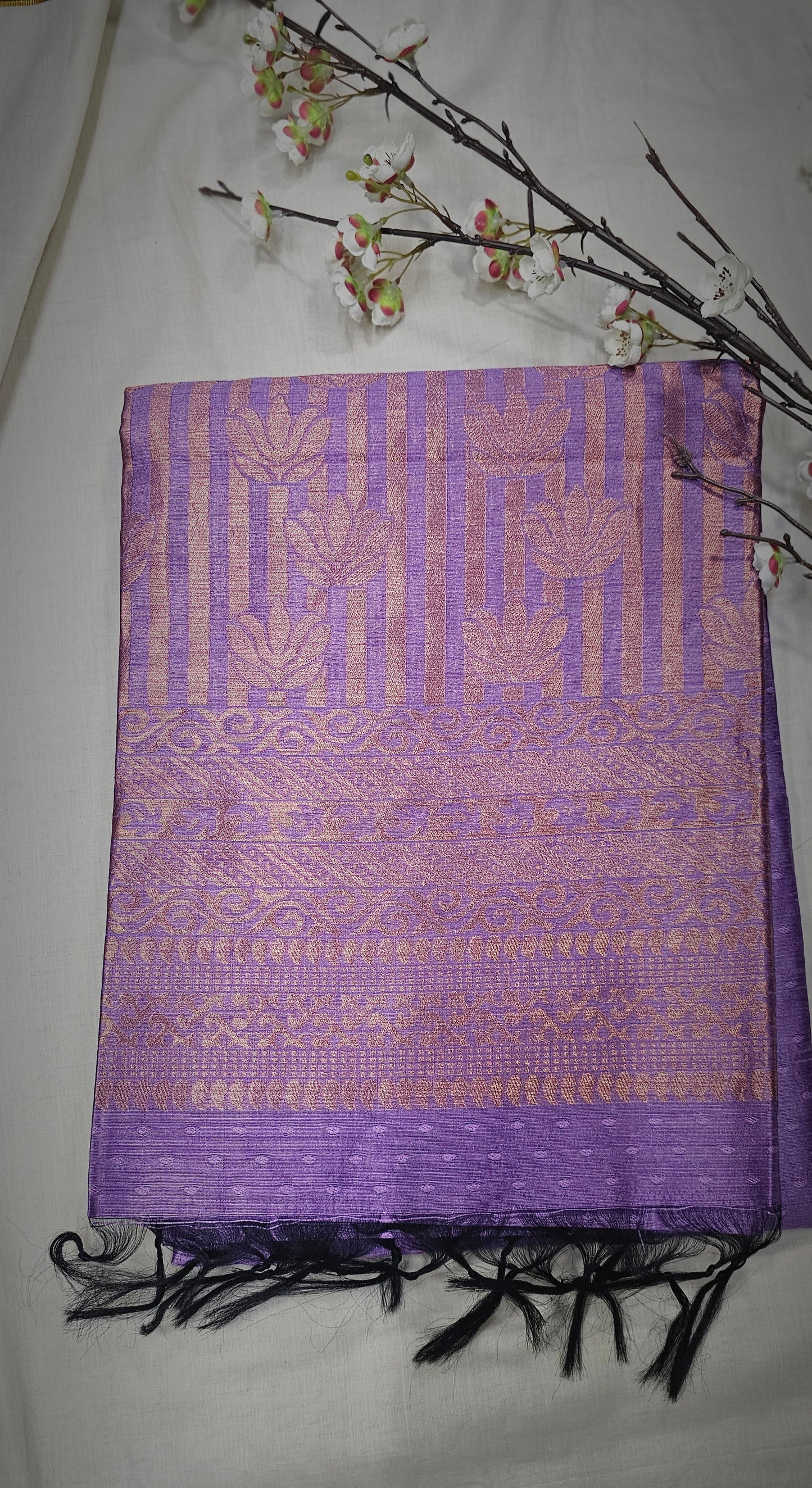 Zari Slub Fabric Saree In A Purple Shade