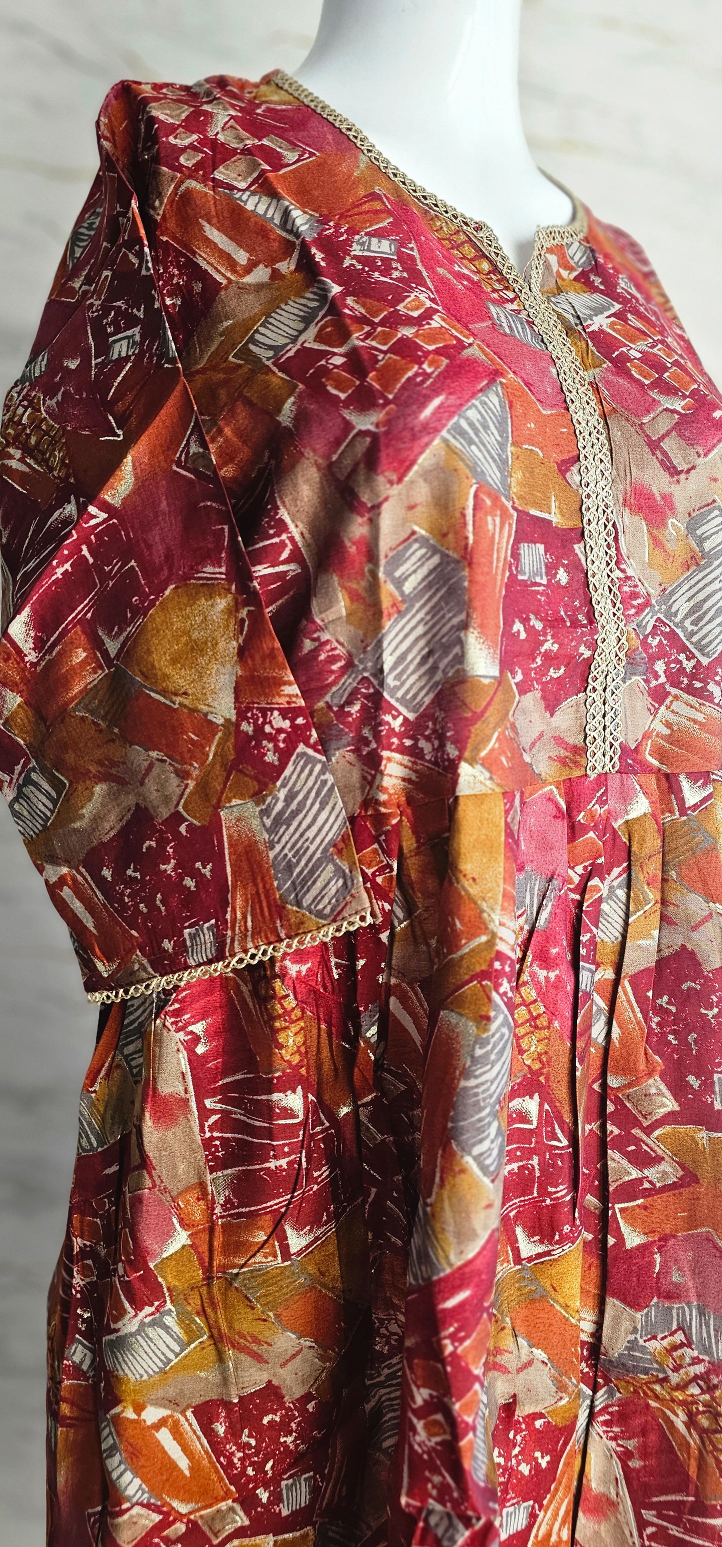 Muslin fabric kurti with zari work on neckline and sleeves
