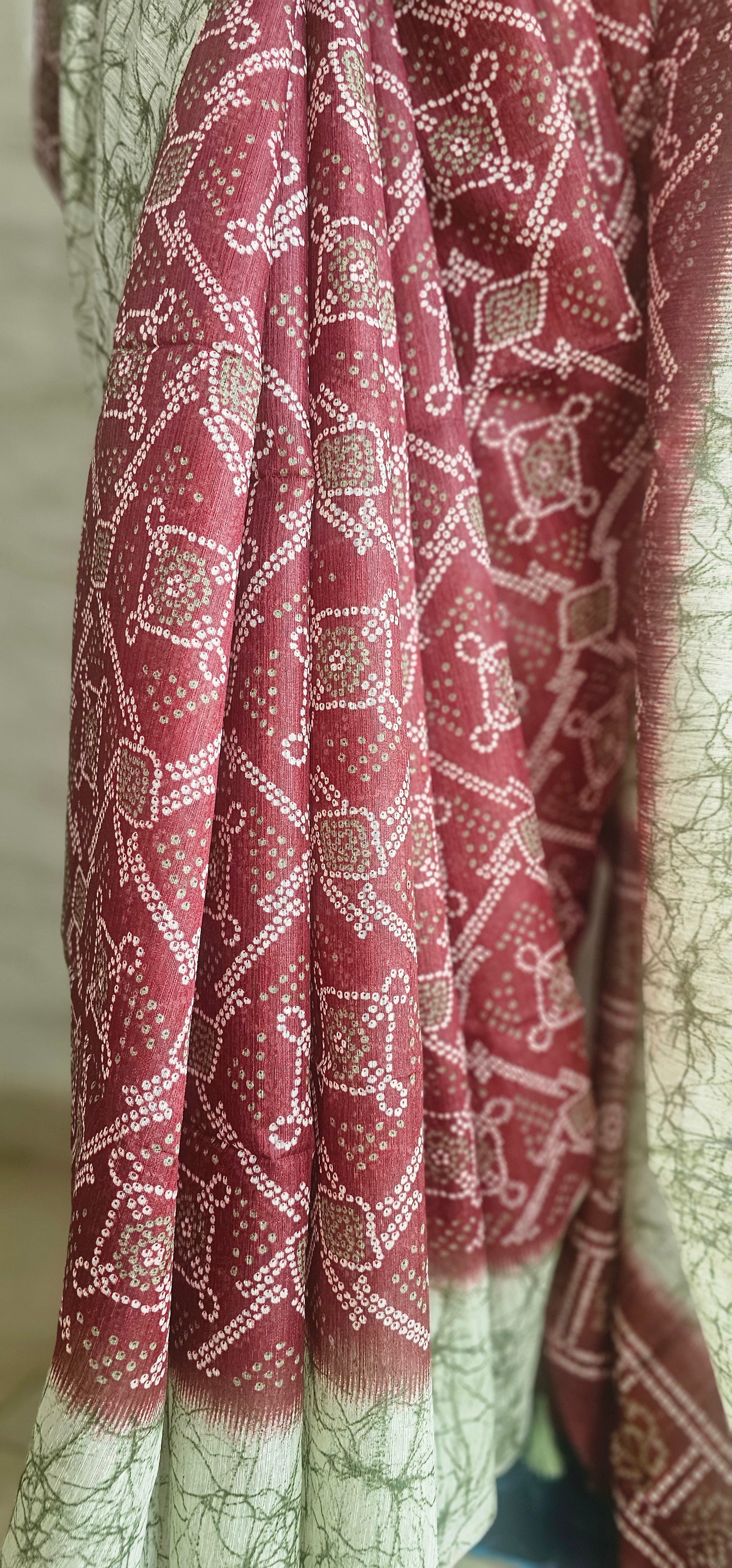 Breezy and beautiful Linen blend sarees with ikat motifs and marble dyestyle pattern