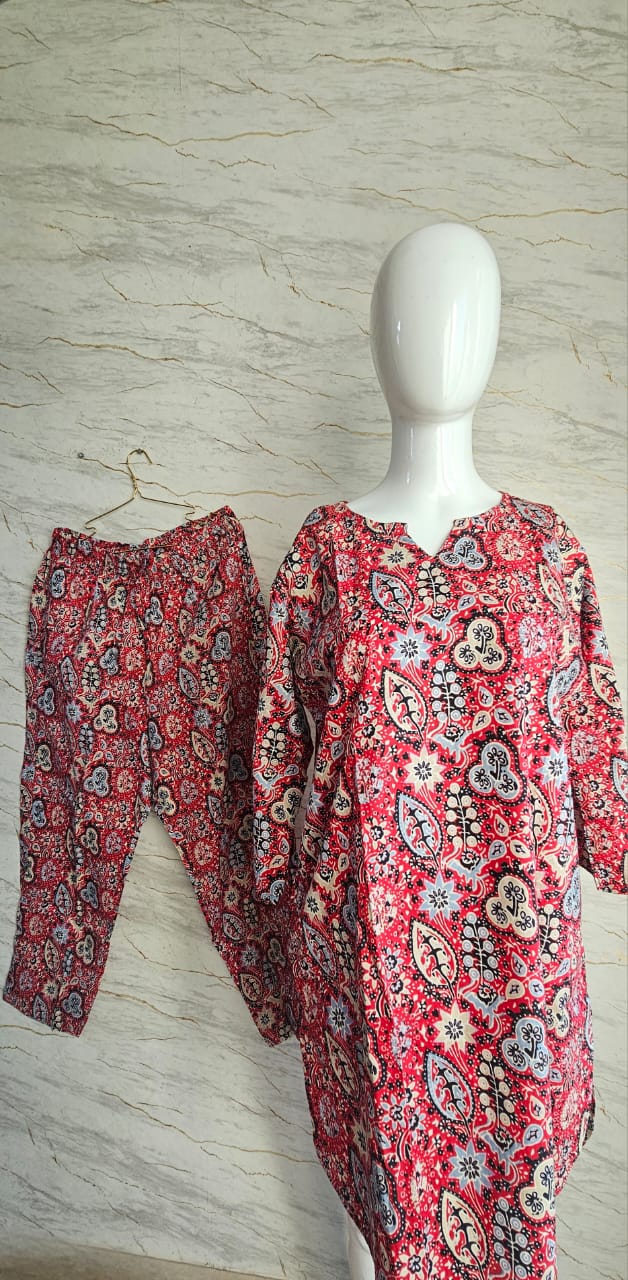 Cotton coord set..with trendy floral foliage patterns and perfect for the summer.