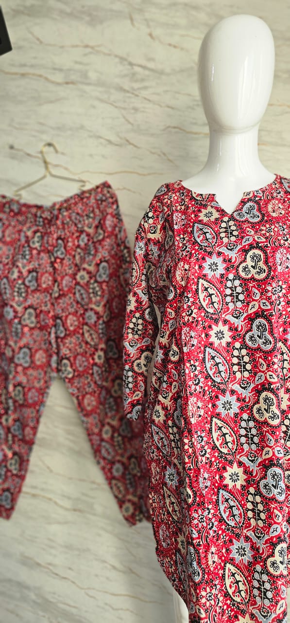 Cotton coord set..with trendy floral foliage patterns and perfect for the summer.
