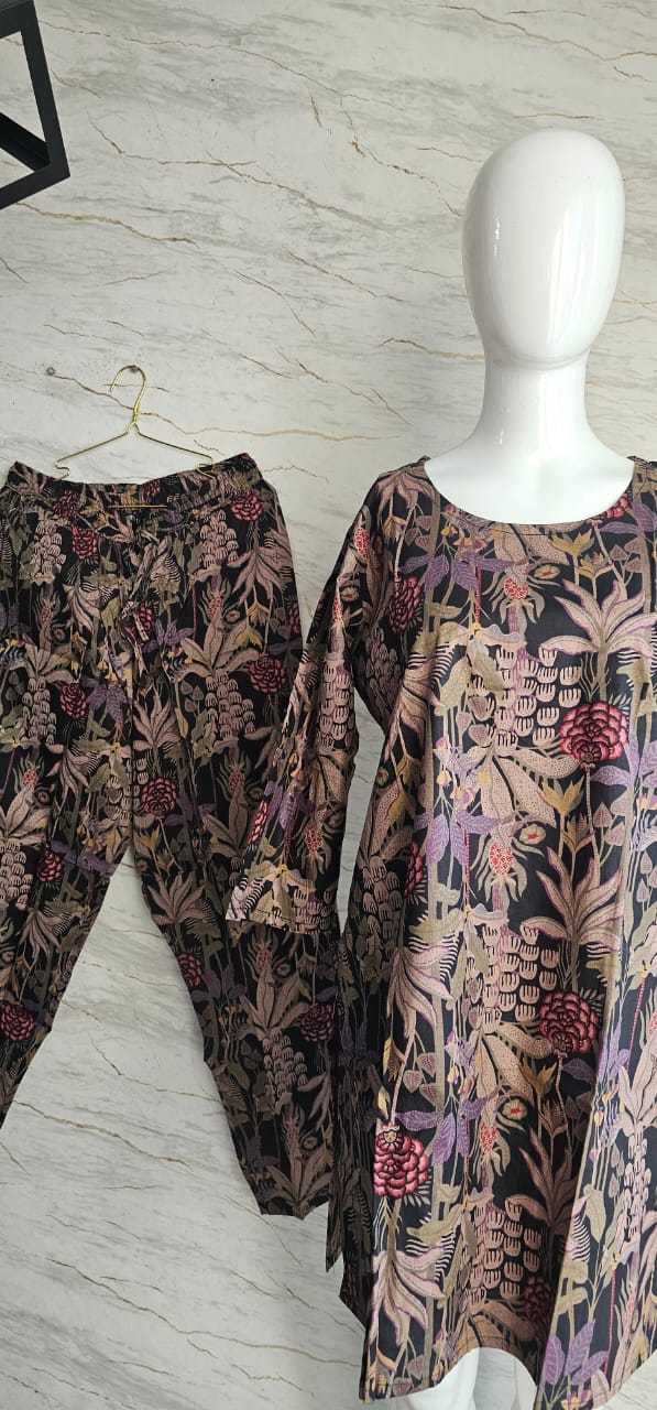 Cotton coord set..with trendy floral foliage patterns and perfect for the summer.