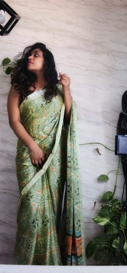 Satin Chiffon Sarees With Floral Digital Prints.